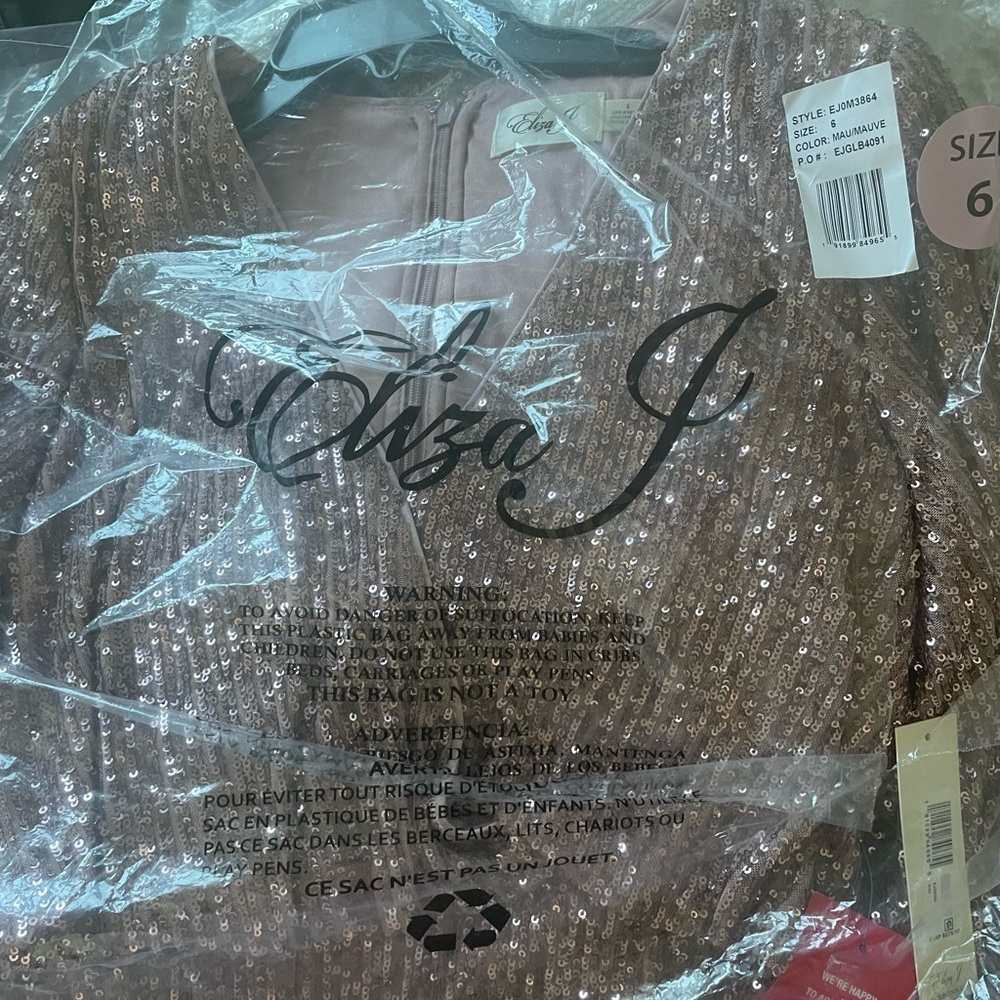 New Eliza J Sequin dress Size 6 in Mauve